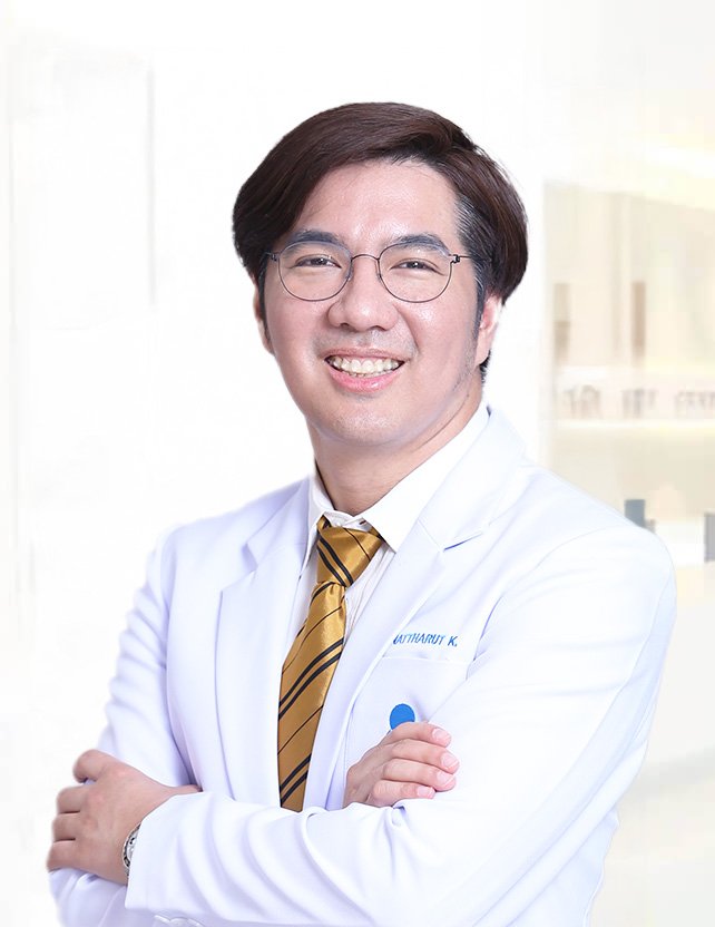 นพ. ณัฐรุทธิ์ กุลภาวีสุวรรณ์