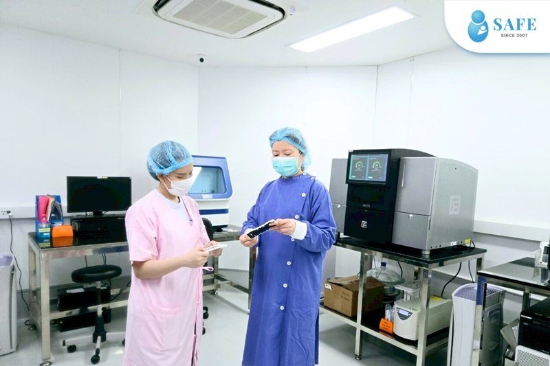 นักศึกษาแพทย์ วิทยาลัยแพทยศาสตร์พระมงกุฎเกล้า ศึกษาดูงานด้านเทคโนโลยีช่วยการเจริญพันธุ์ ณ SAFE Fertility Group PCL.